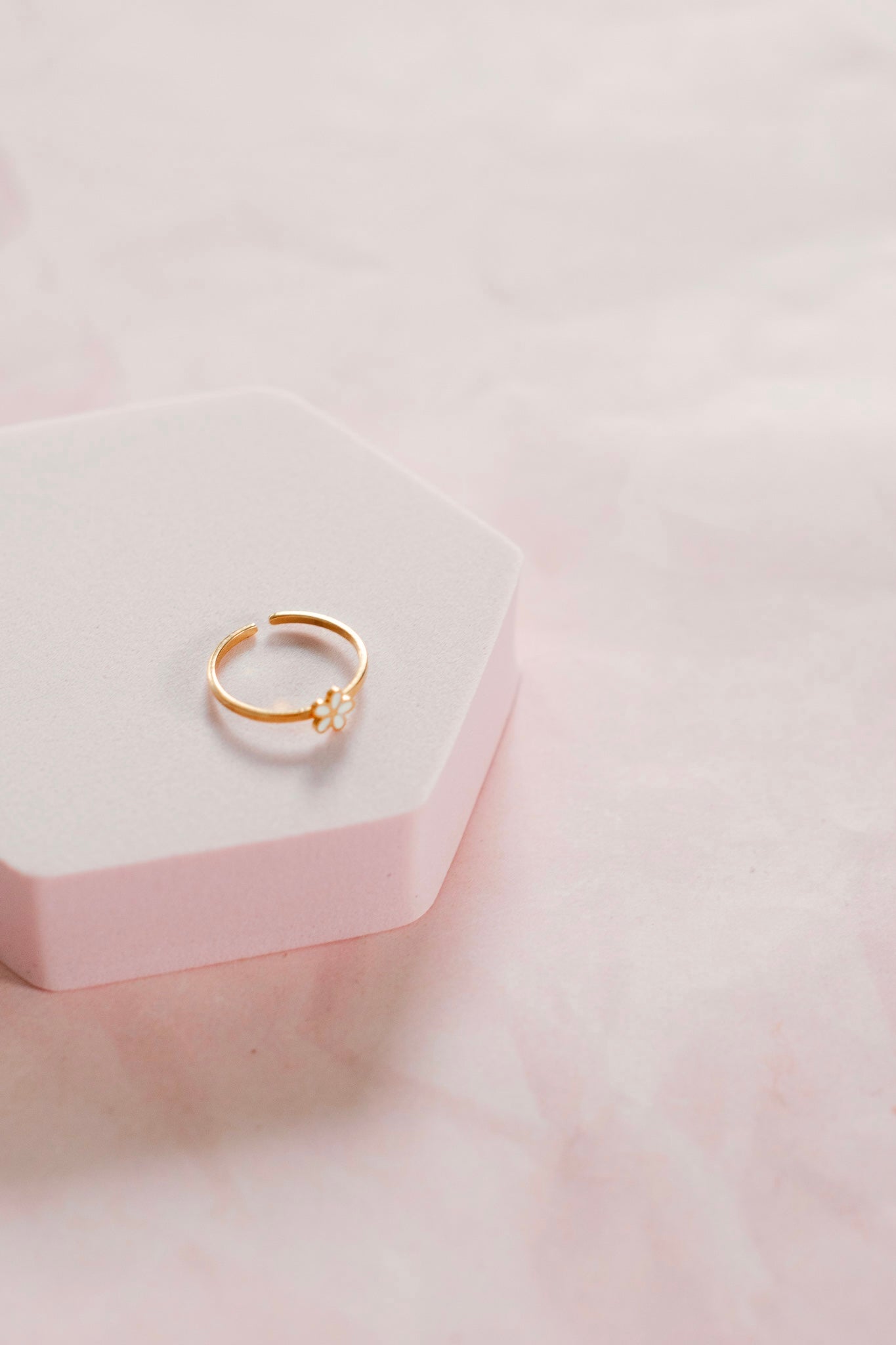 Baby Daisy Ring